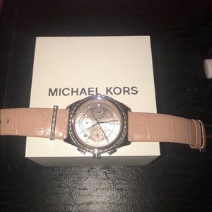MK watch
